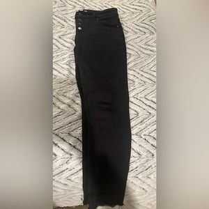 Loft Outlet black stretch jeans!